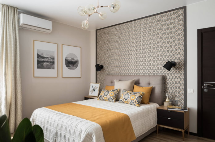 quarto com detalhes em amarelo