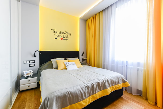 tule branco e amarelo no quarto