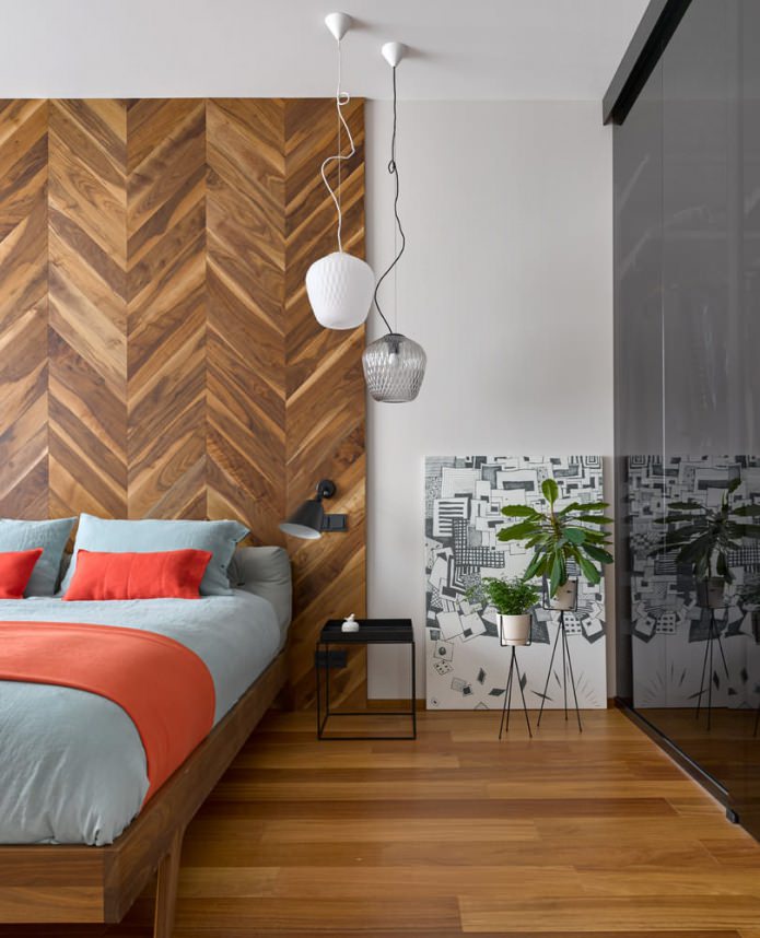 Quarto com parede de madeira