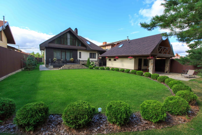 casa em um terreno rural