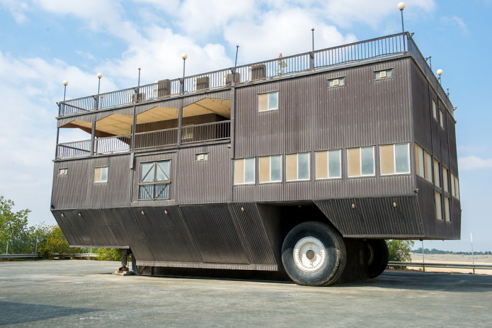 unusual motorhome sobre rodas