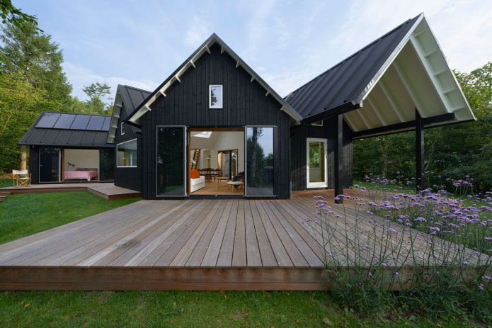casa grande em estilo escandinavo