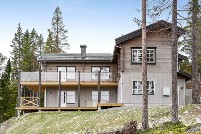 casa grande em estilo escandinavo
