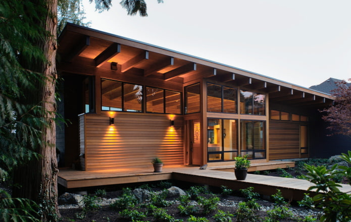 casa de madeira em estilo high-tech