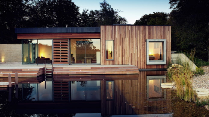 casa de madeira em estilo de alta tecnologia