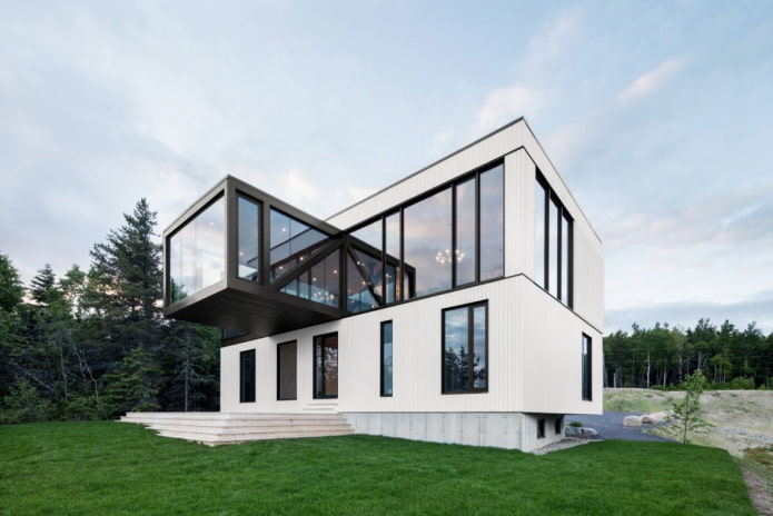 casa de dois andares em estilo high-tech