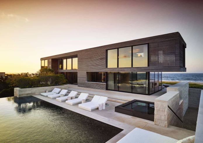 casa em estilo high-tech à beira-mar