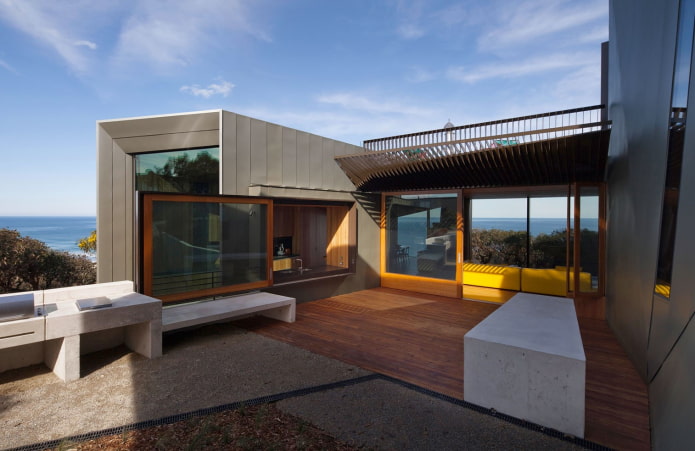 casa em estilo high-tech à beira-mar