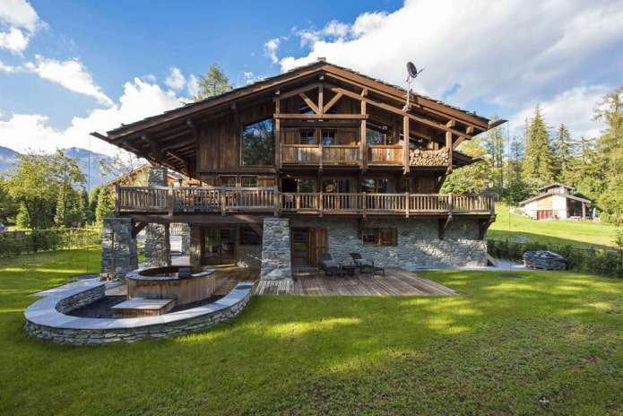 casa clássica em estilo chalé