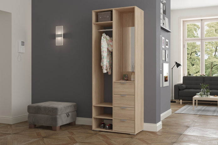 guarda-roupa para o corredor em tom claro