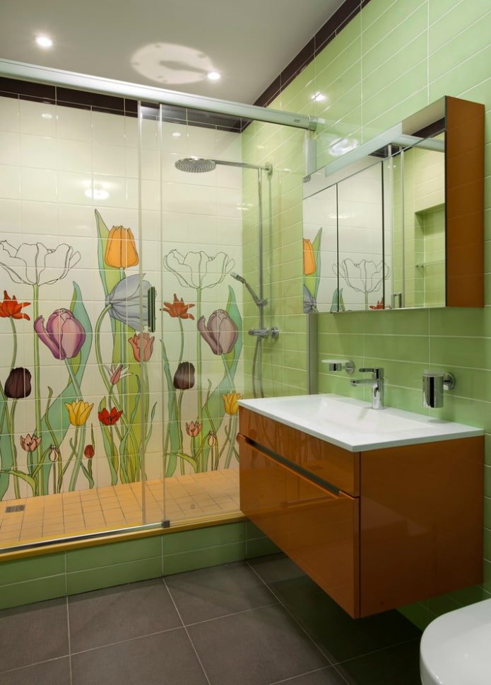 azulejos com um padrão no chuveiro no interior