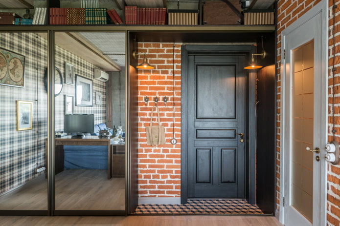 porta de entrada no corredor em estilo loft