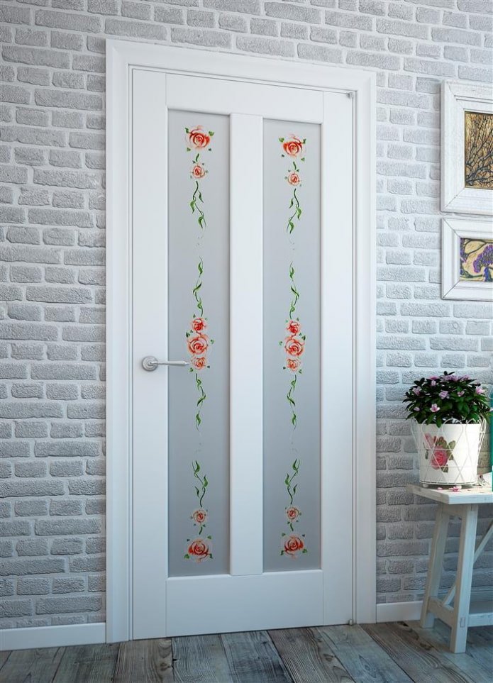 portas pintadas no interior no estilo provençal