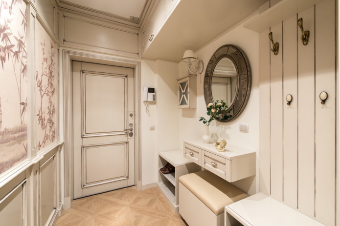 Portas de MDF no corredor no estilo provençal