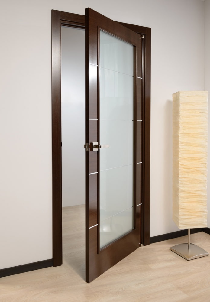 Portas de laminado claro e wengué