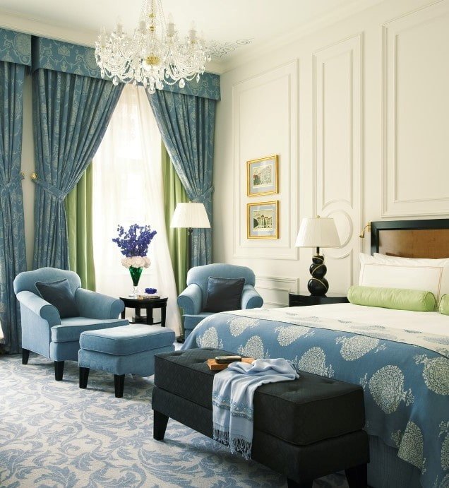 cortinas duplas no quarto