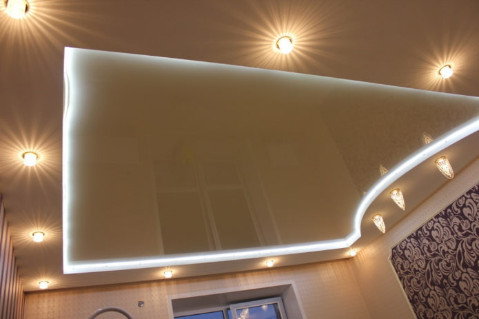 estrutura elástica de dois níveis com iluminação perimetral