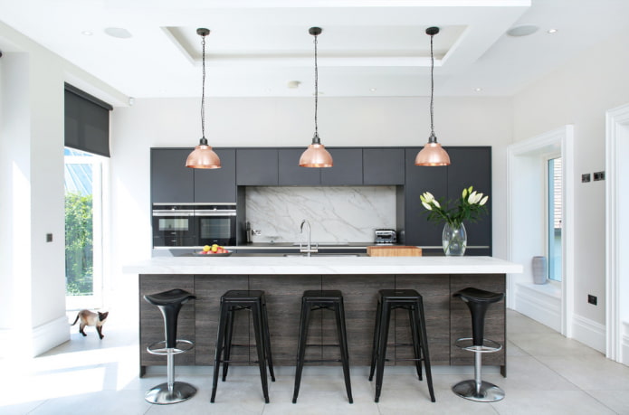 design retangular de dois níveis na cozinha