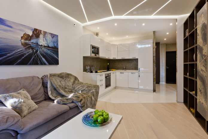 design de dois níveis no interior da cozinha-sala de estar
