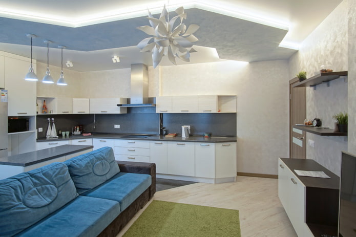 design de dois níveis no interior de uma cozinha-sala de estar