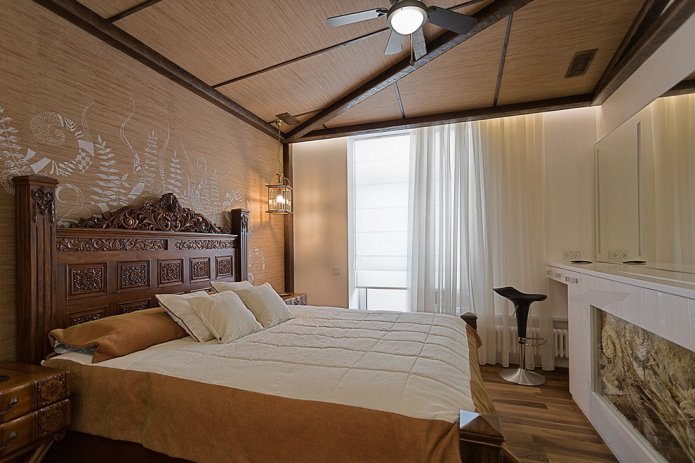 cama de casal esculpida no interior
