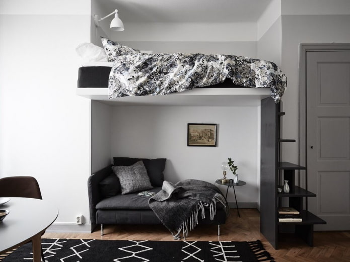 cama alta de casal no interior