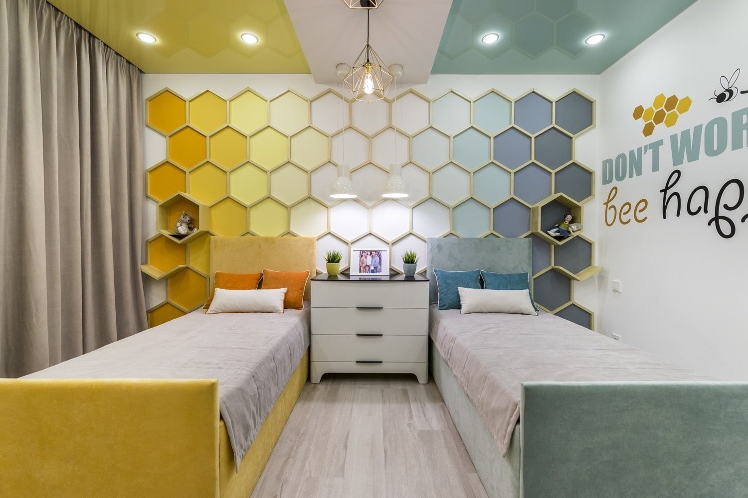 Quarto infantil para crianças de sexos diferentes: zoneamento, fotos no interior