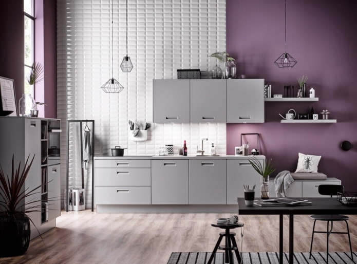 design de cozinha em tons cinza-violeta