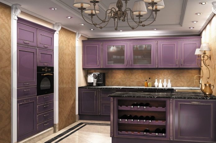 cozinha em tons de roxo em estilo clássico