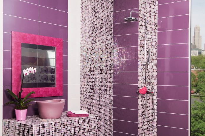 Detalhes em rosa e mosaico