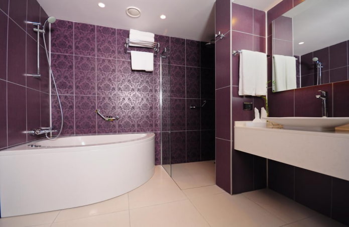 banheiro roxo escuro