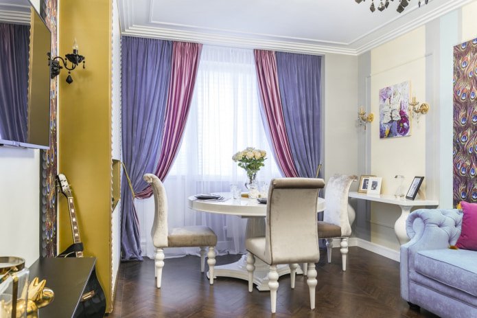 Cortinas rosa e roxas