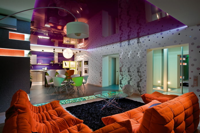 teto tenso roxo no interior