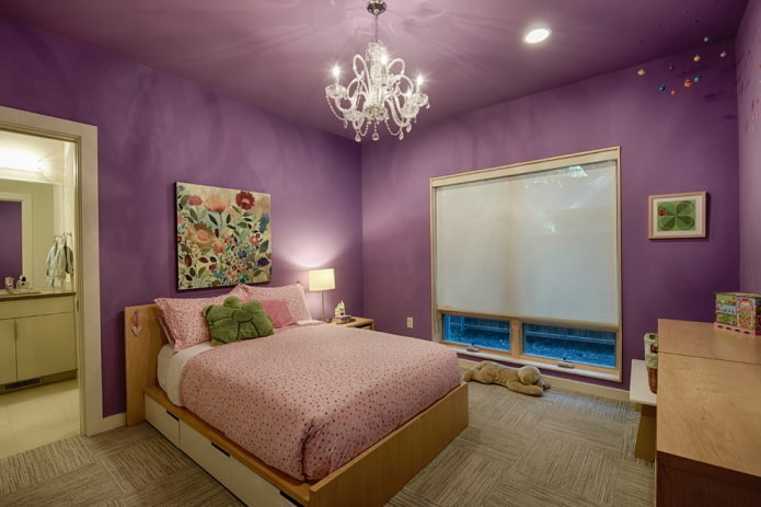 teto pintado de roxo no interior