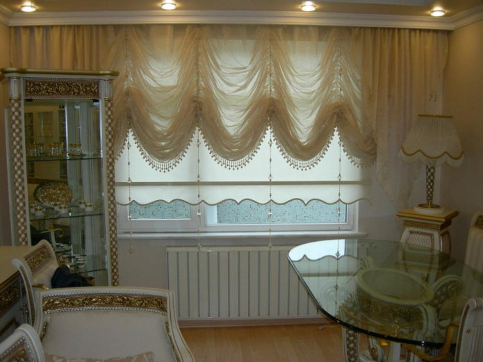 cortinas francesas bege no interior