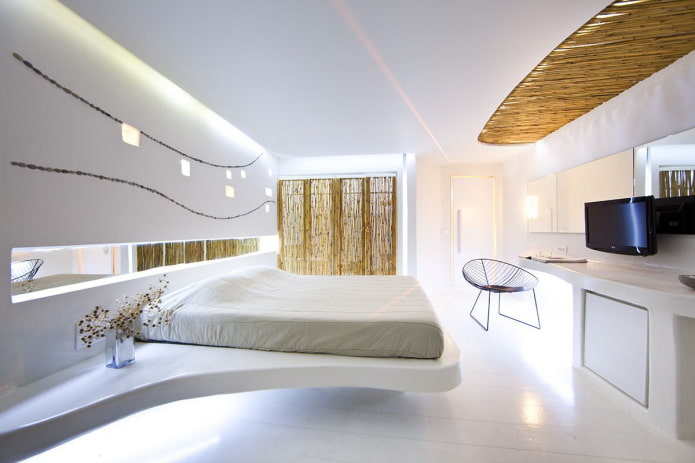 cama flutuante no quarto