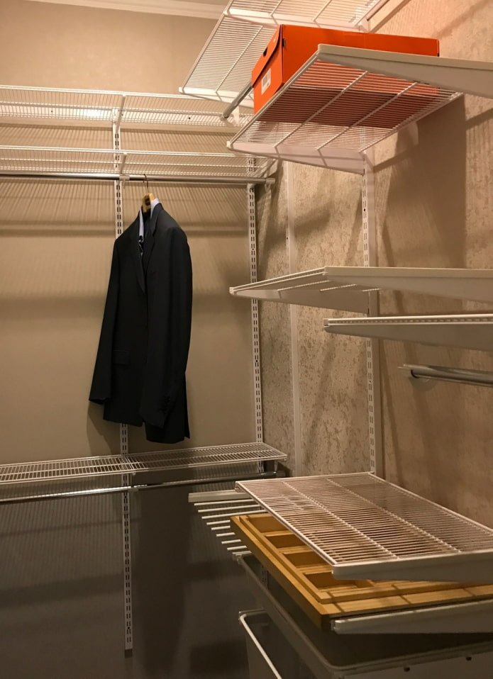 guarda-roupa de malha