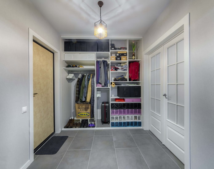layout do corredor com closet
