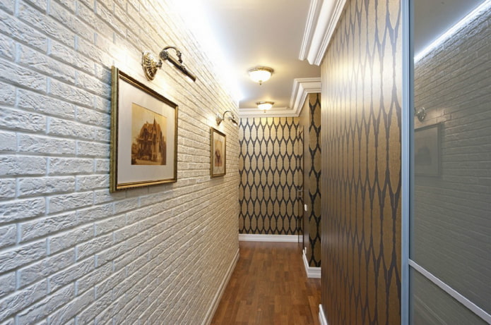 azulejos de gesso na parede do interior