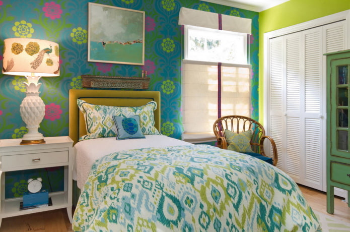 interior verde e azul de um quarto infantil