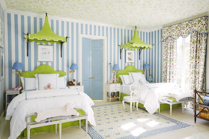 interior verde e azul de um quarto infantil