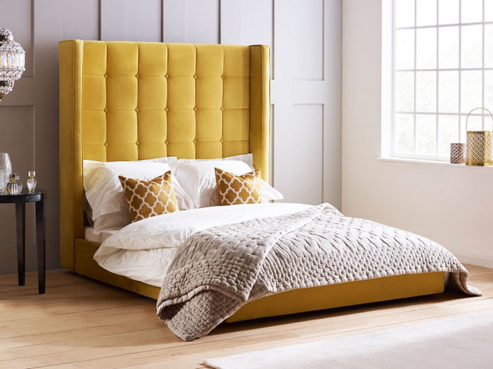 cama com Cabeceira alta