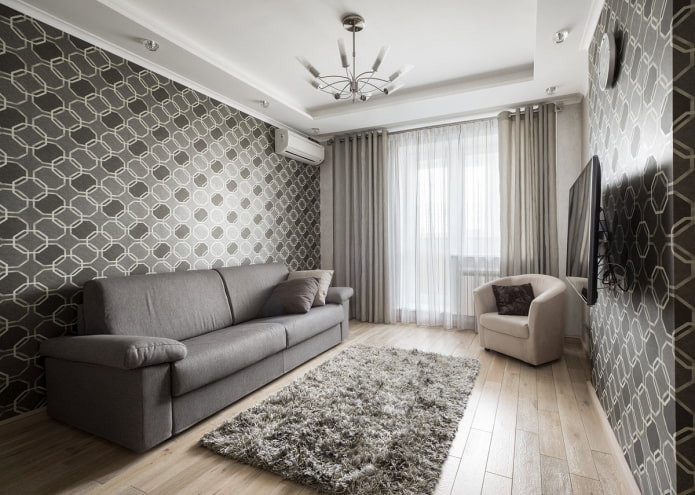 sala de estar cinza no interior de um apartamento de Khrushchev