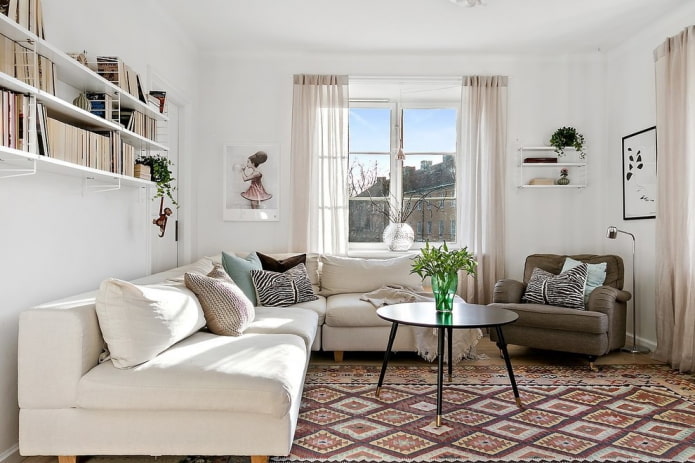 decoração e tecidos na sala de estar em estilo nórdico