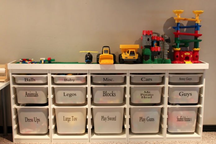 organizadores para guardar brinquedos no quarto do bebê