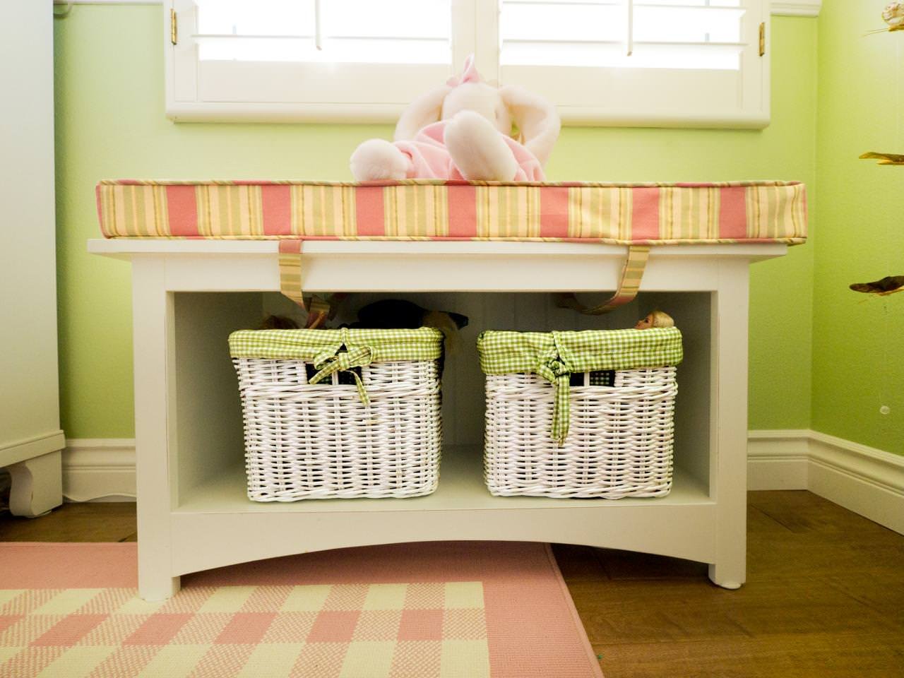 cestas para guardar brinquedos no quarto do bebê