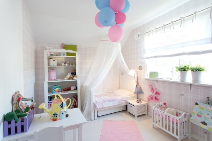 decoração elegante de um quarto infantil