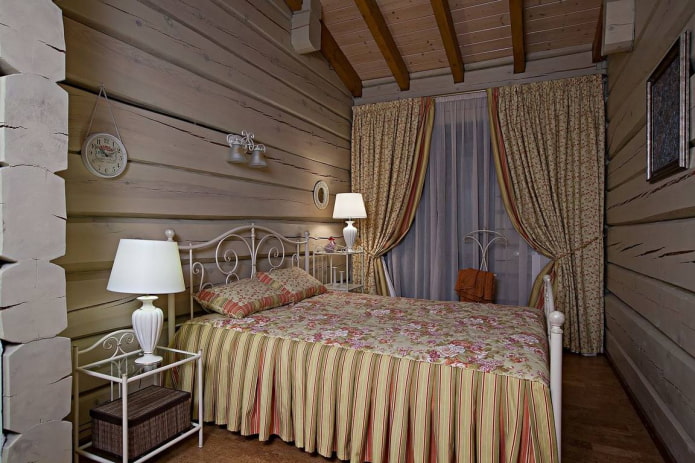 interior de uma casa de madeira no estilo provençal