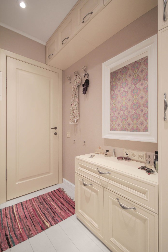 reforma em apartamento Khrushchev de dois cômodos no estilo provençal