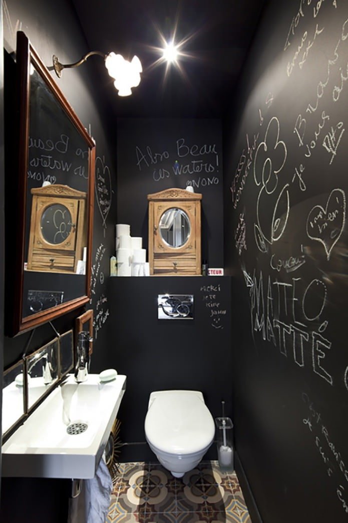 vaso sanitário preto interior